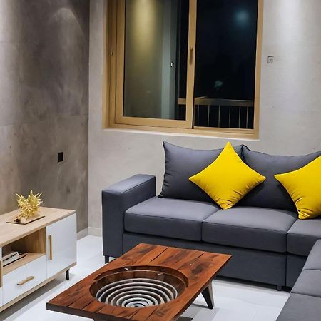 Super Apartement Totalement Neuf A Cote De Marjane Avec La Climatisation Et Wifi Танжер Экстерьер фото